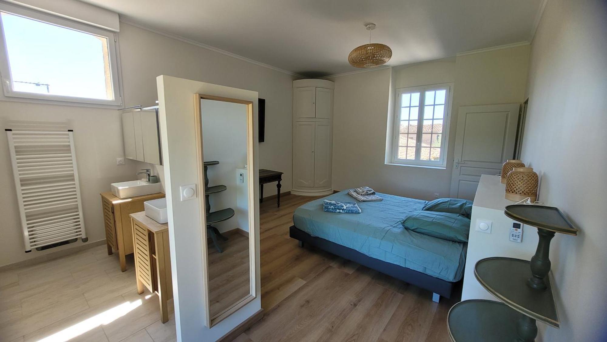 La Pinede, Logement Privatif Au Chateau Aumes Buitenkant foto