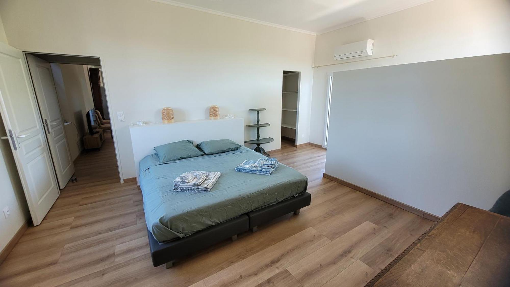 La Pinede, Logement Privatif Au Chateau Aumes Buitenkant foto